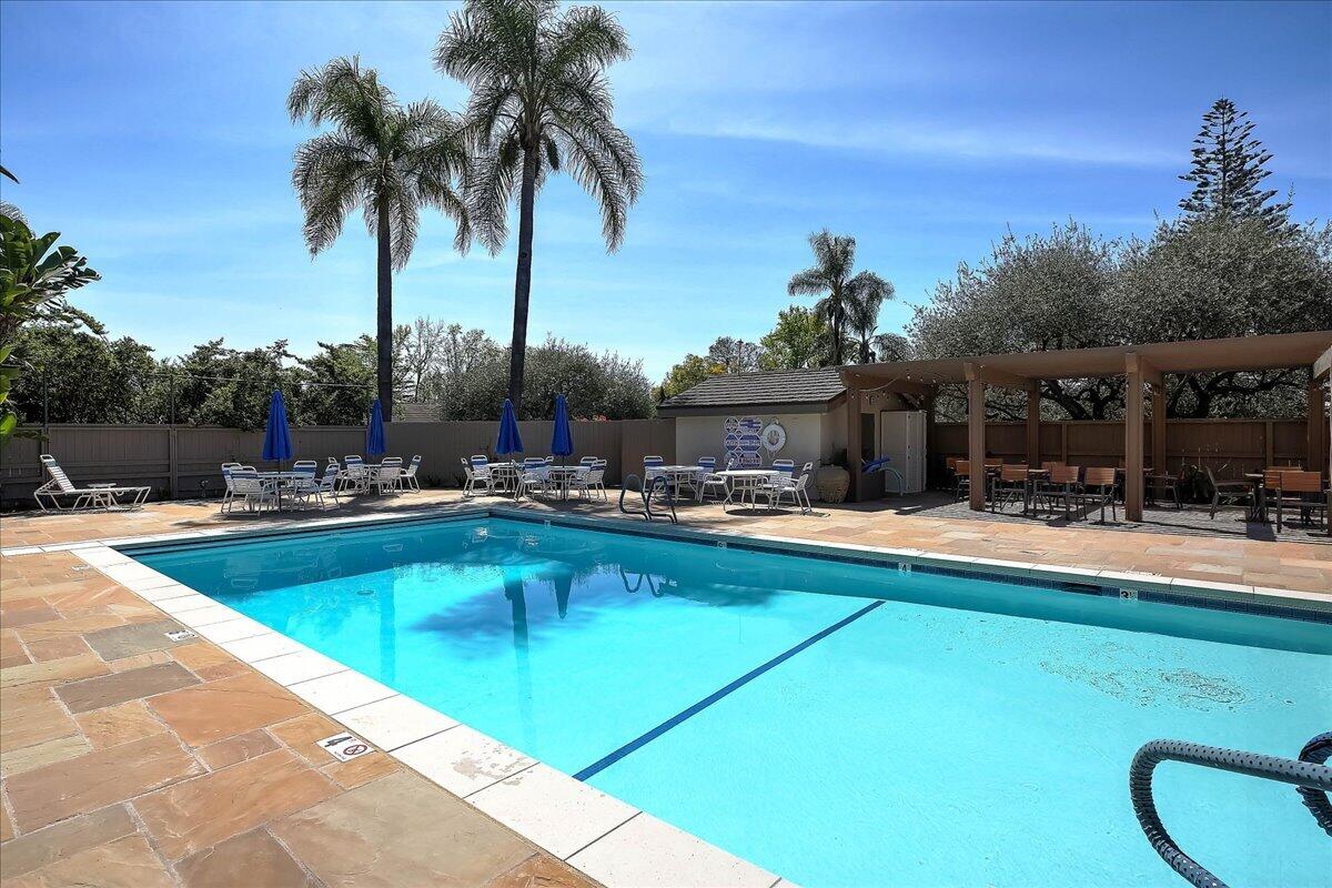301 Moreton Bay Lane Unit 2