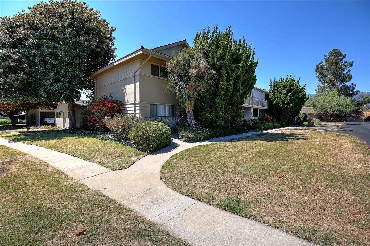 301 Moreton Bay Lane Unit 2