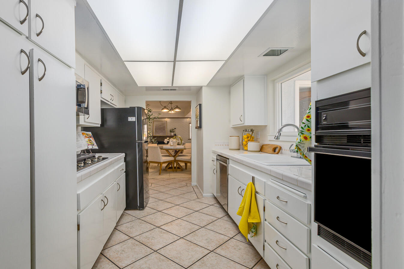 215 Hillview Drive