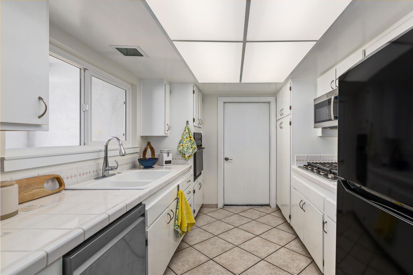 215 Hillview Drive