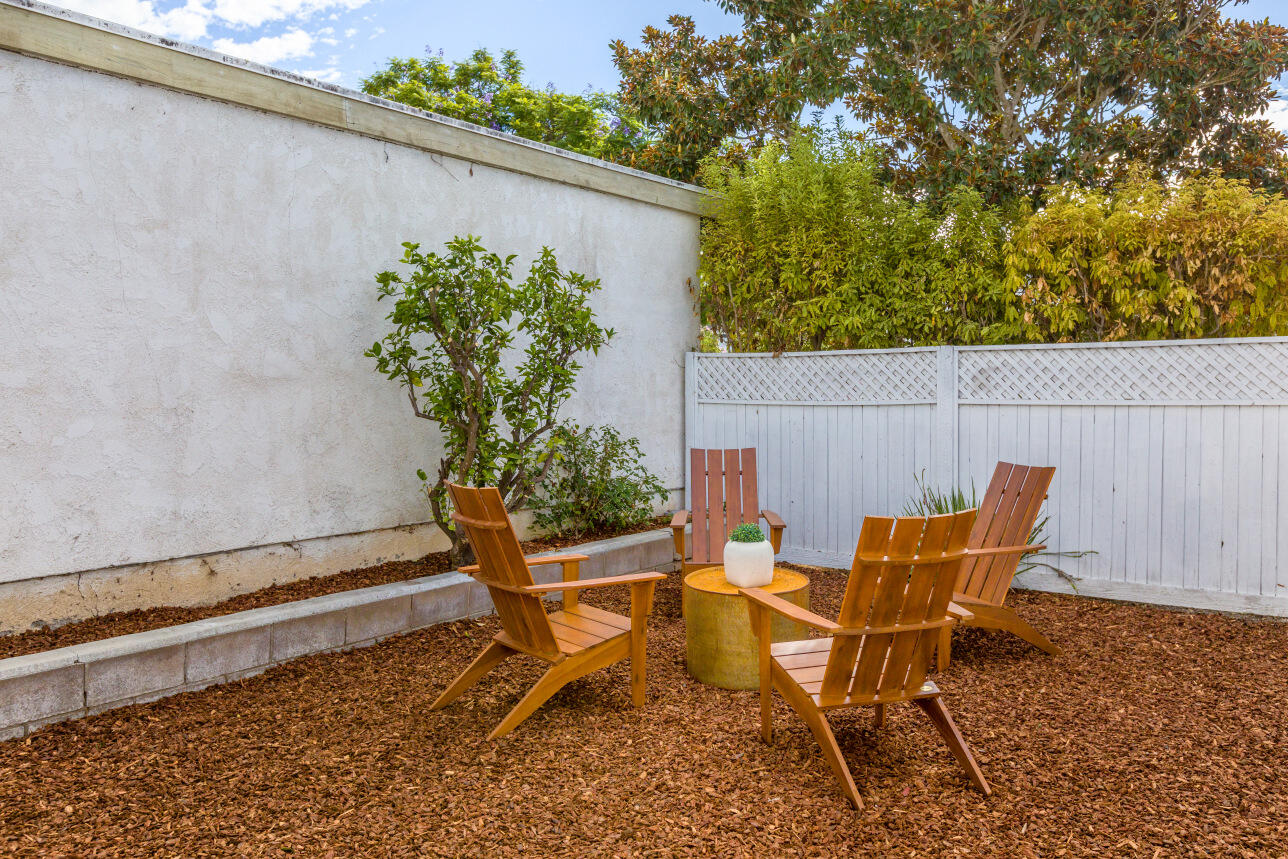 215 Hillview Drive