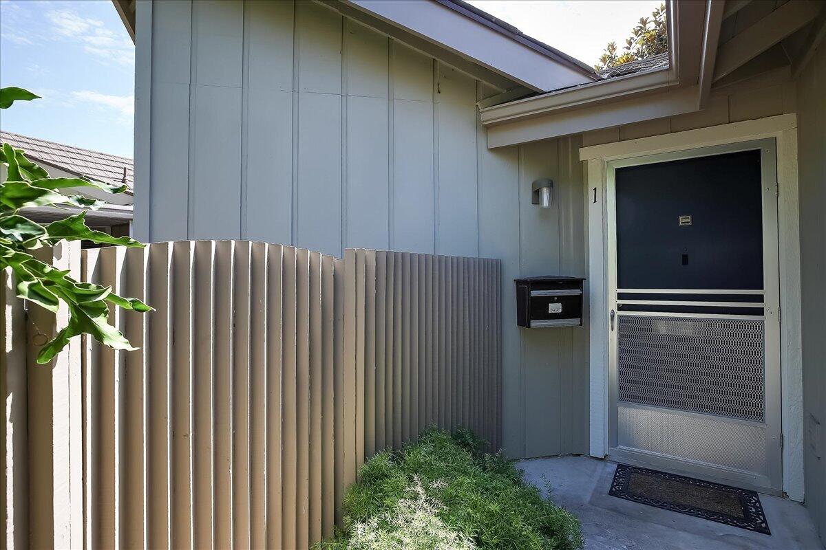 260 N Fairview Avenue Unit 1