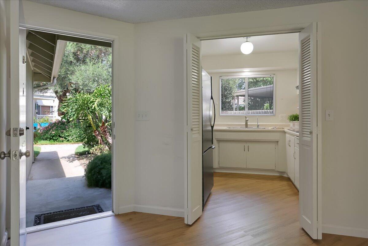 260 N Fairview Avenue Unit 1