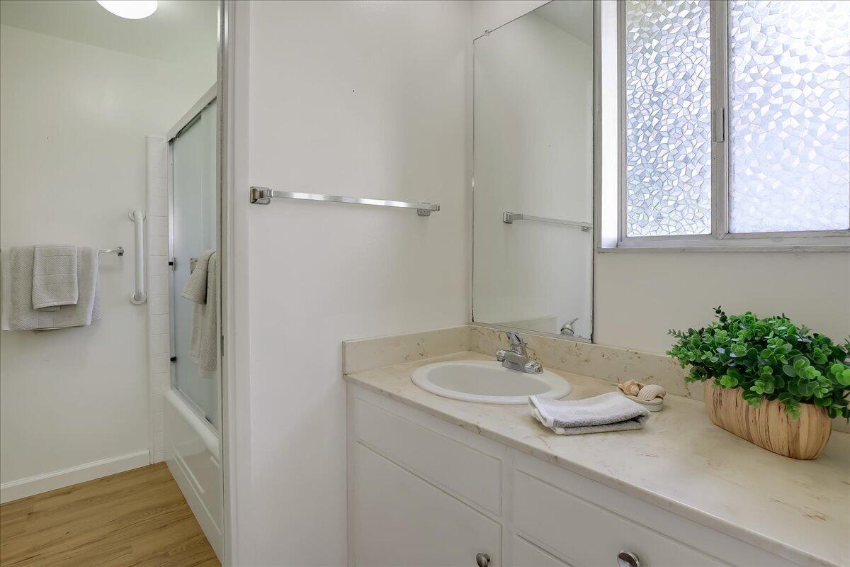 260 N Fairview Avenue Unit 1