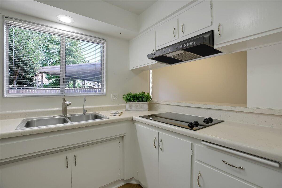 260 N Fairview Avenue Unit 1
