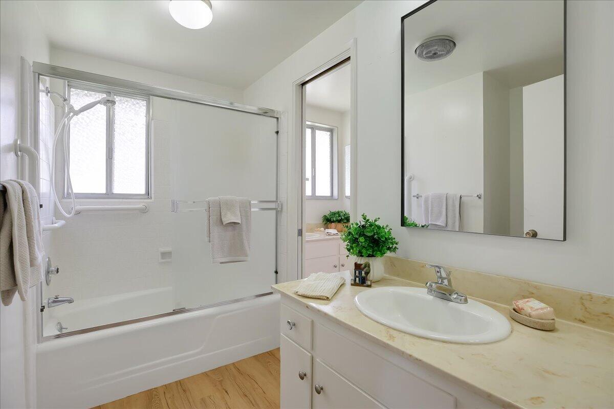 260 N Fairview Avenue Unit 1