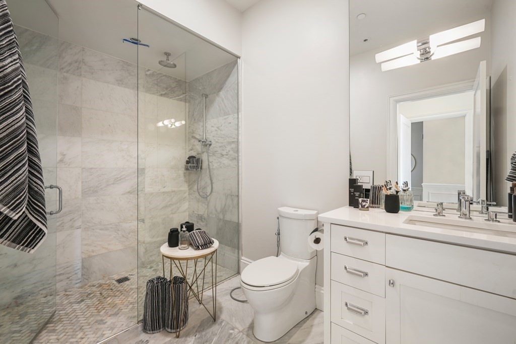 9 Columbus Square # 2