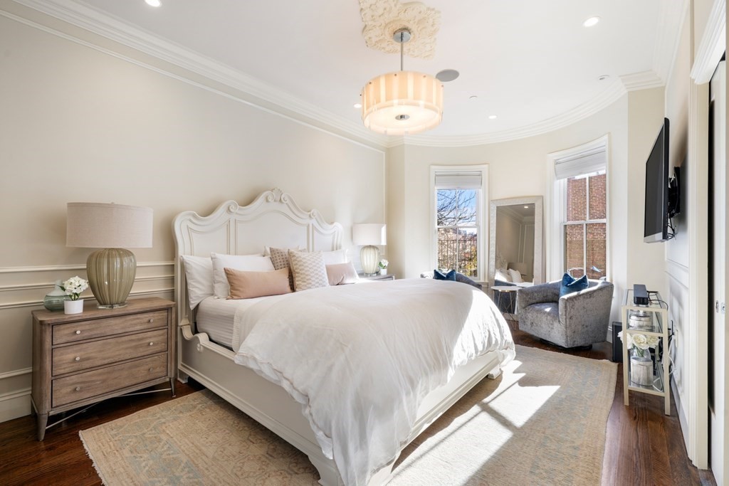 9 Columbus Square # 2