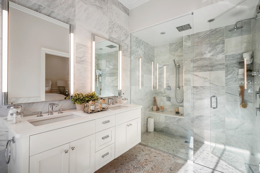 9 Columbus Square # 2