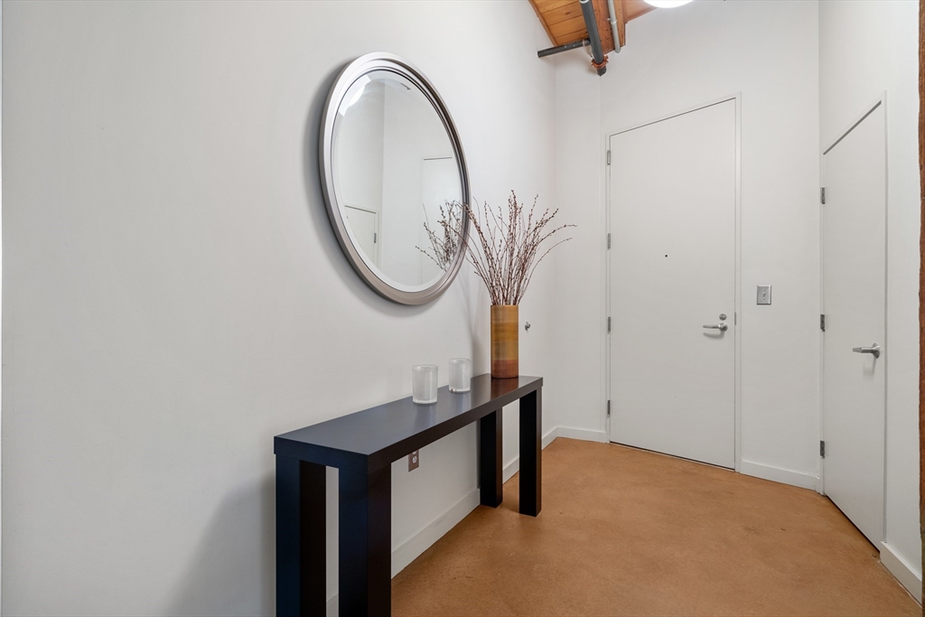 35 Channel Center St # 305A