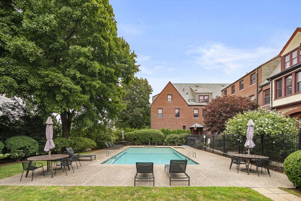 456 Belmont Street # 19