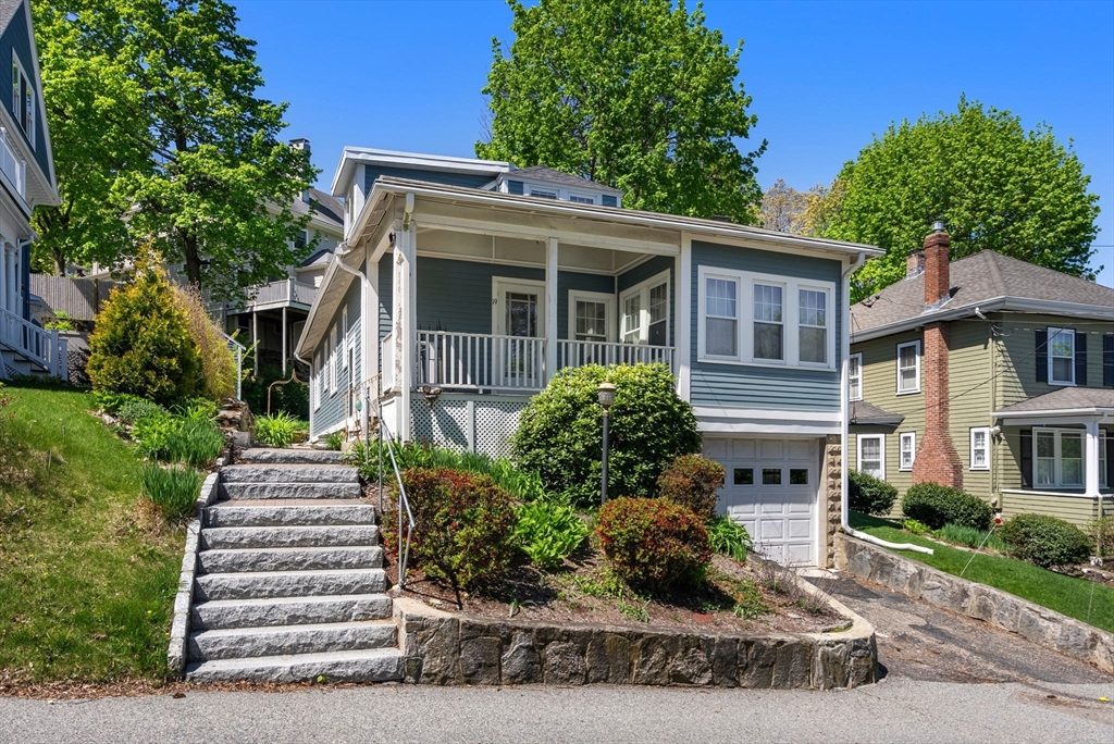 19 Oakland Ave