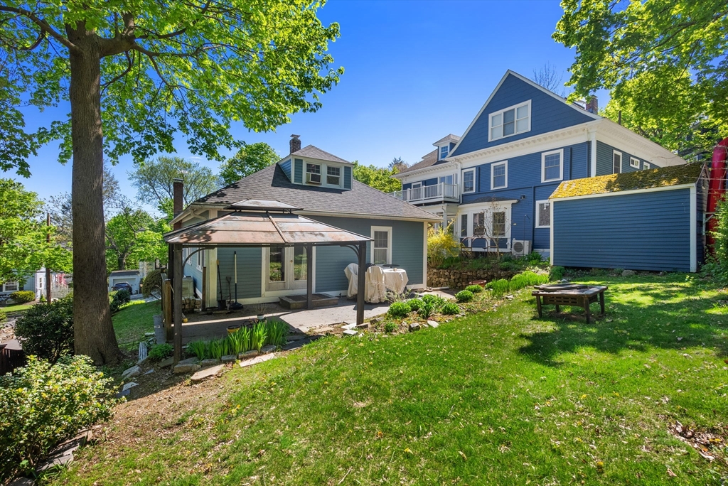19 Oakland Ave