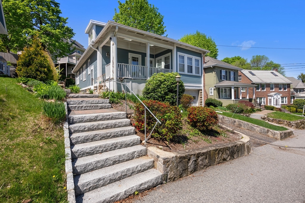 19 Oakland Ave
