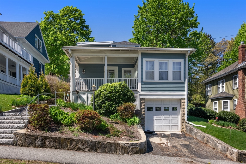 19 Oakland Ave