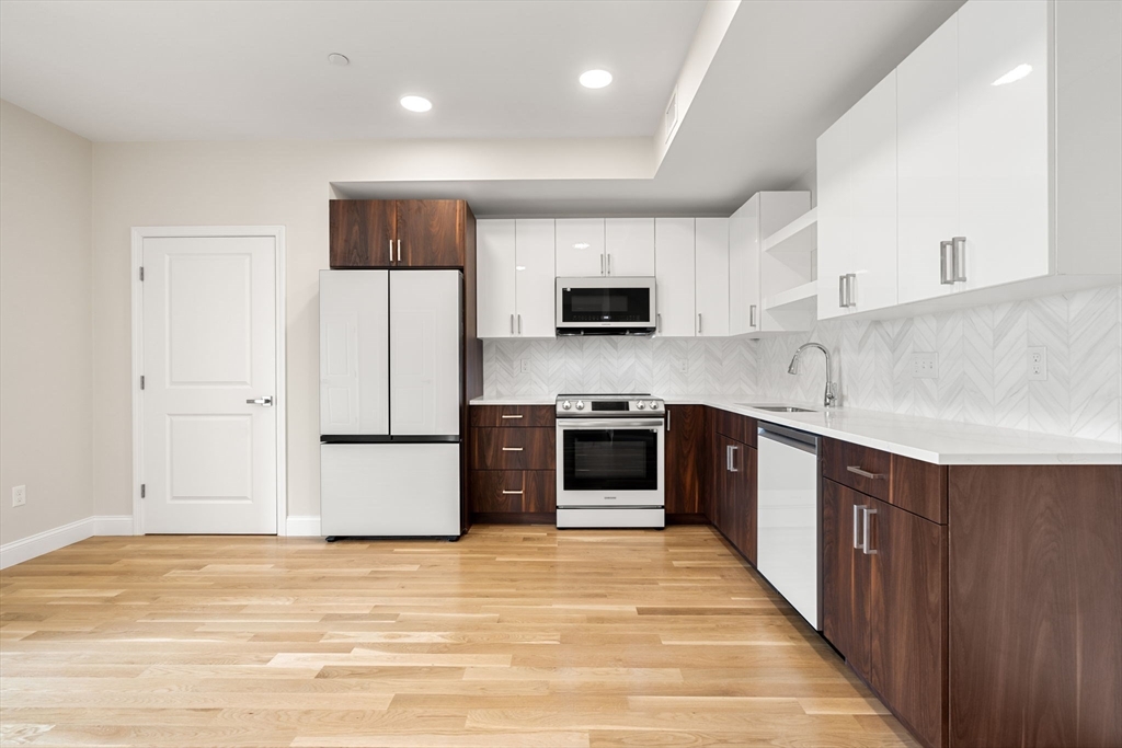 16 Taber Street # 603