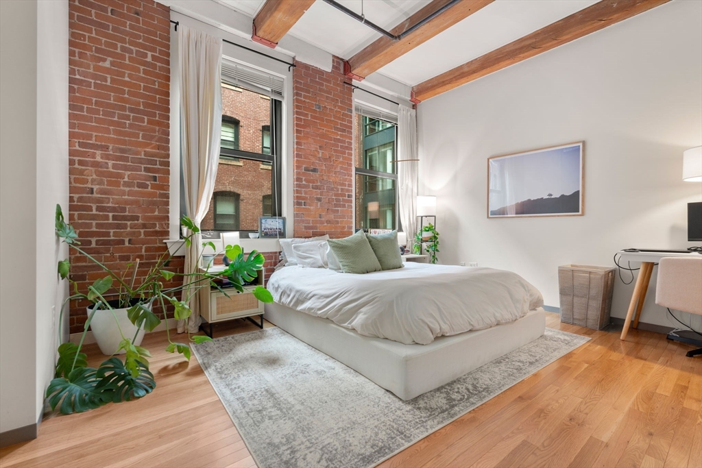 9 W Broadway # 317