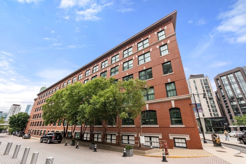 9 W Broadway # 317