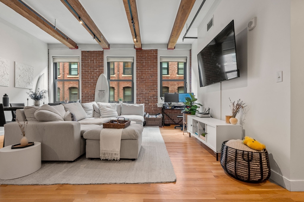 9 W Broadway # 317