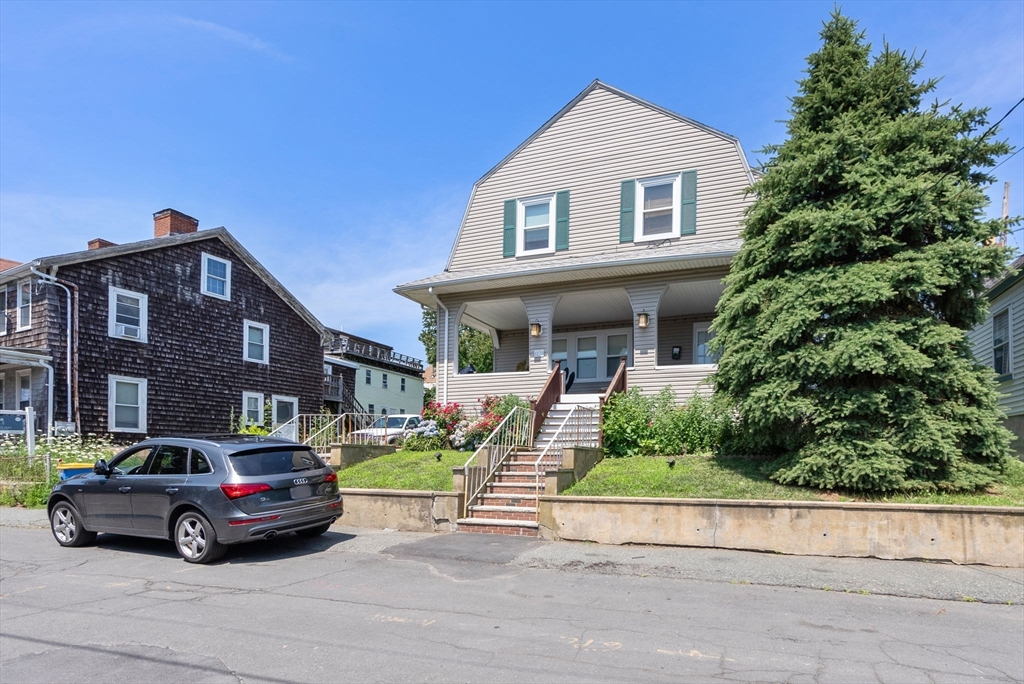 27 Siren St # 1