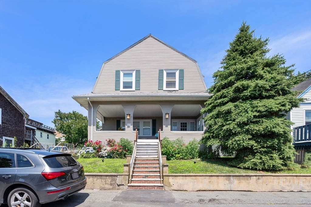 27 Siren St # 1