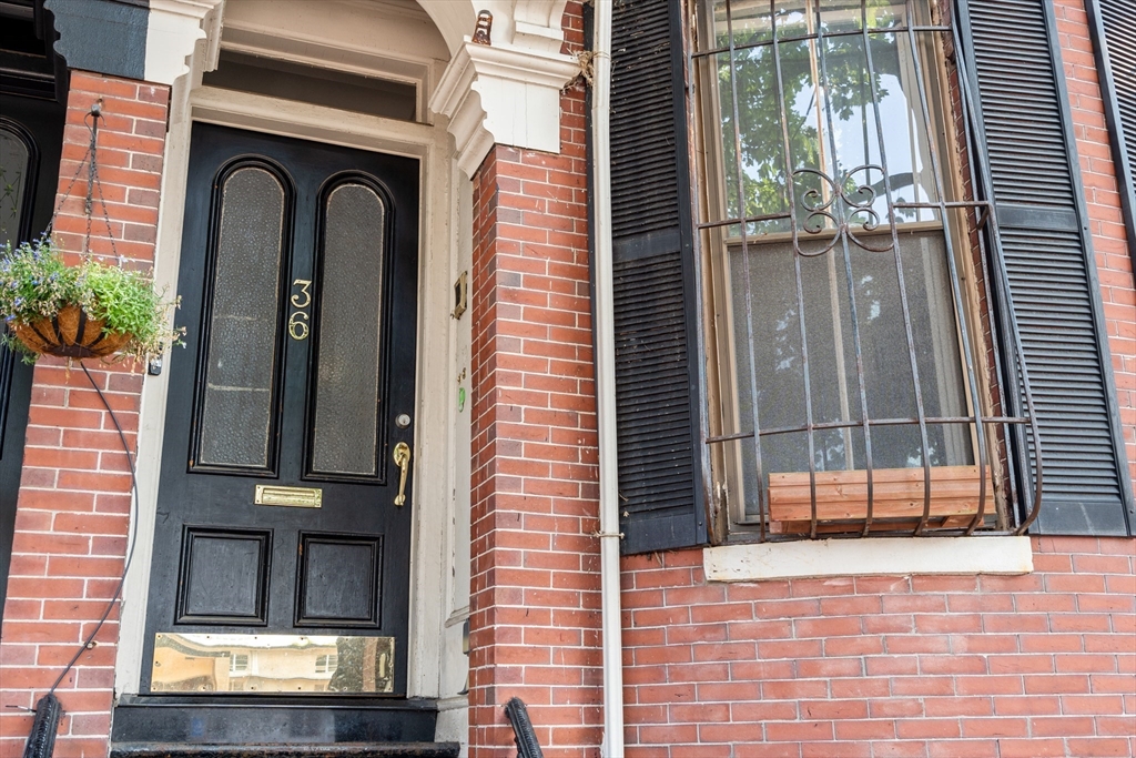 36 Montgomergy Street # 1