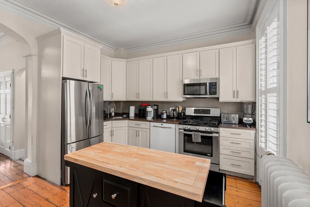 36 Montgomergy Street # 1