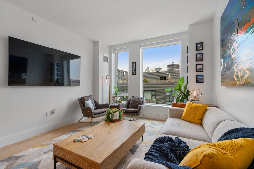 380 Harrison Ave # 1120