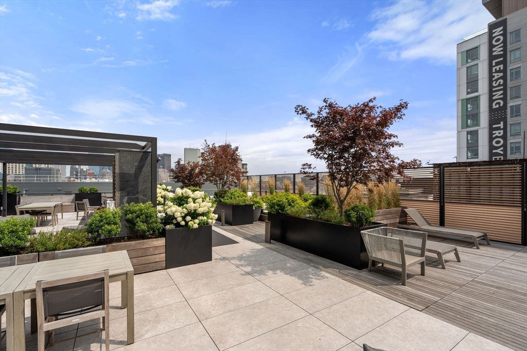 380 Harrison Ave # 1120