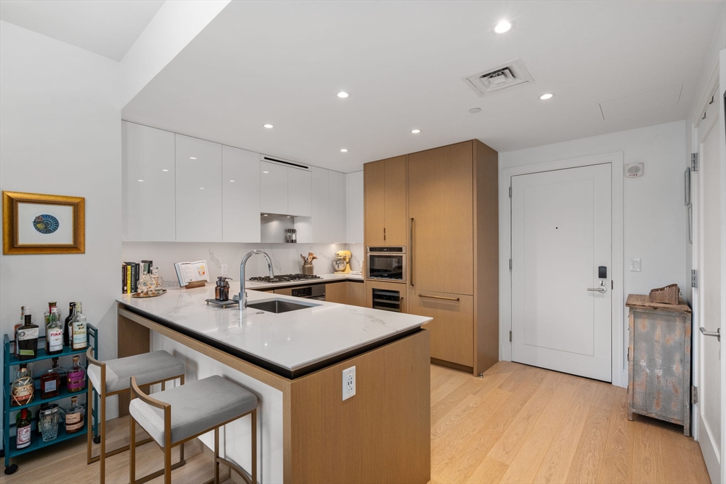 380 Harrison Ave # 1120