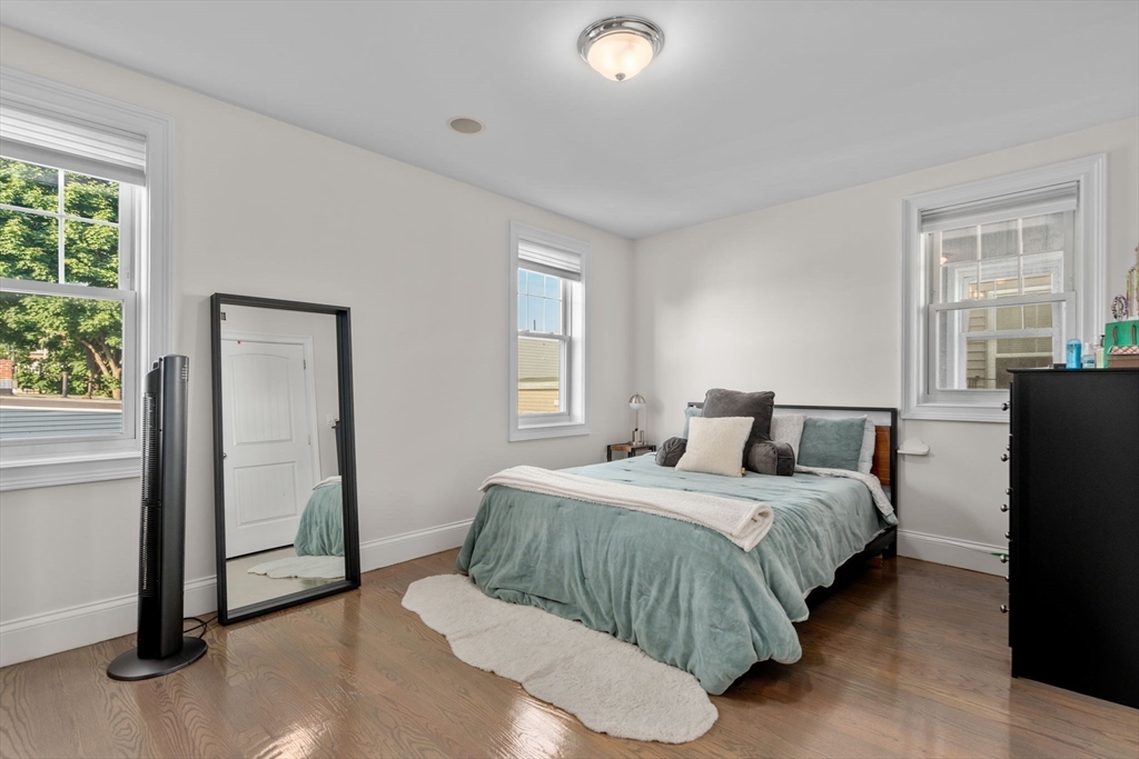 24 Mitchell St # 3