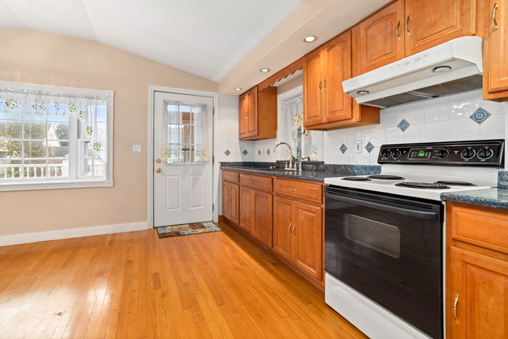 11 Elmwood Circle