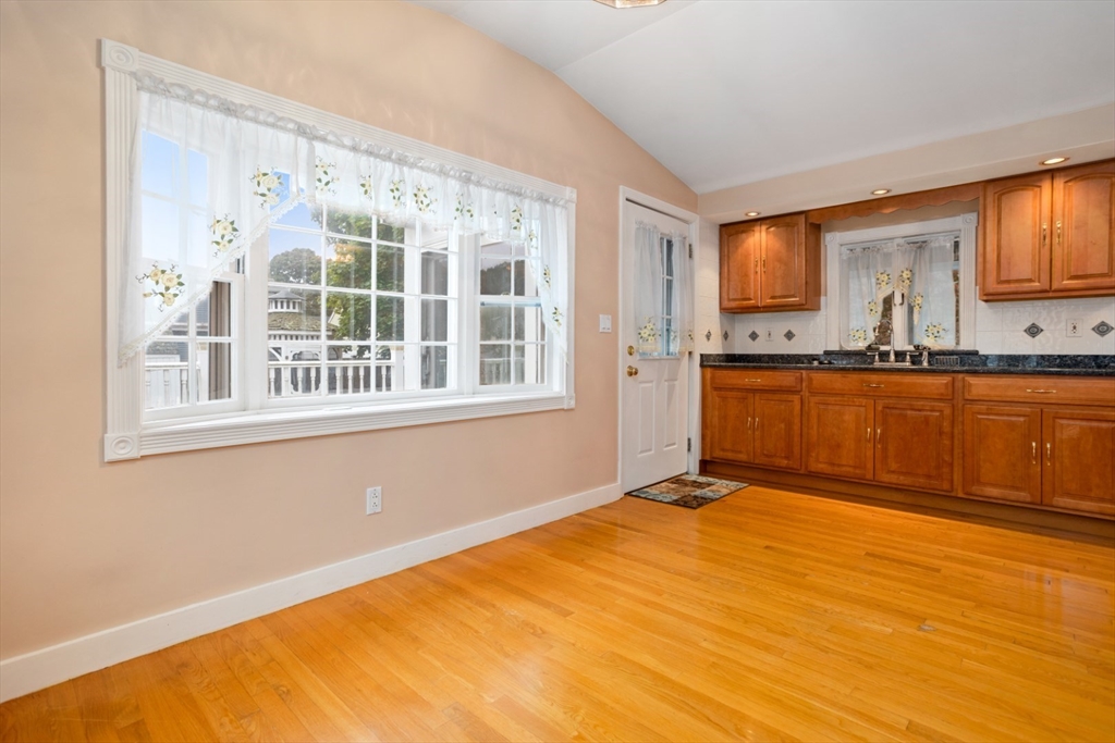 11 Elmwood Circle
