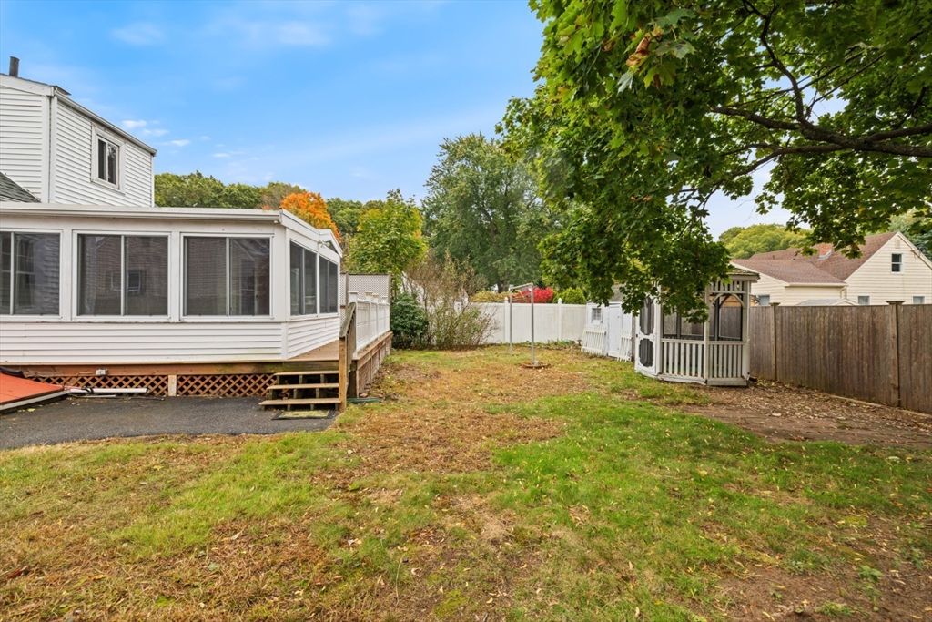 11 Elmwood Circle