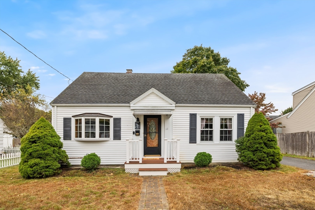 11 Elmwood Circle