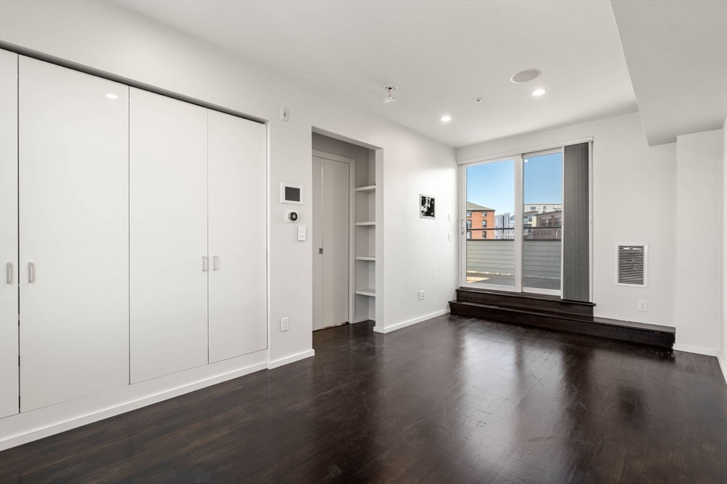 3 Dorchester St # 3A