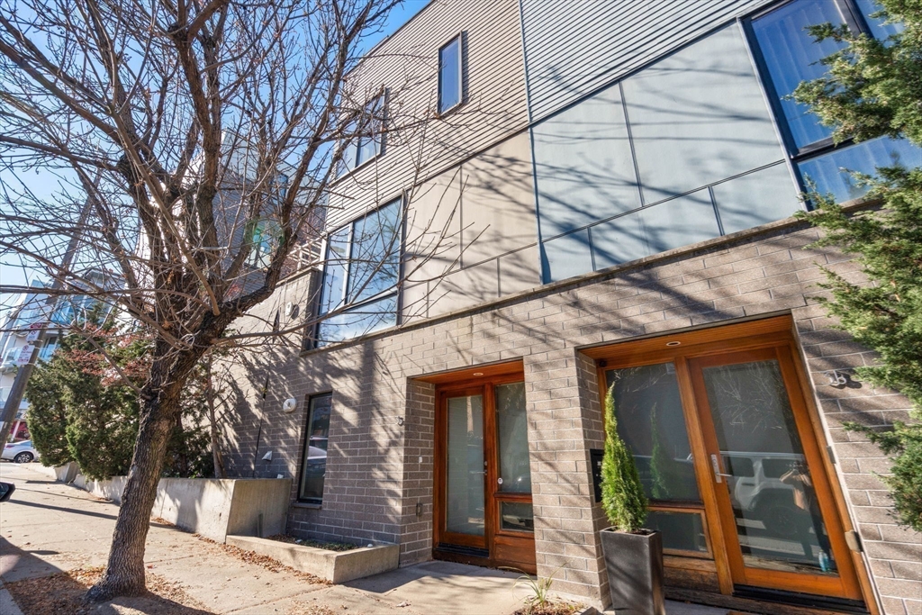 3 Dorchester St # 3A