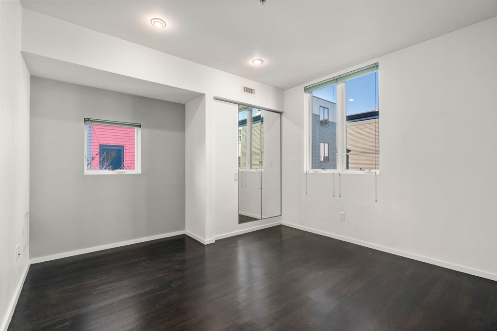 3 Dorchester St # 3A