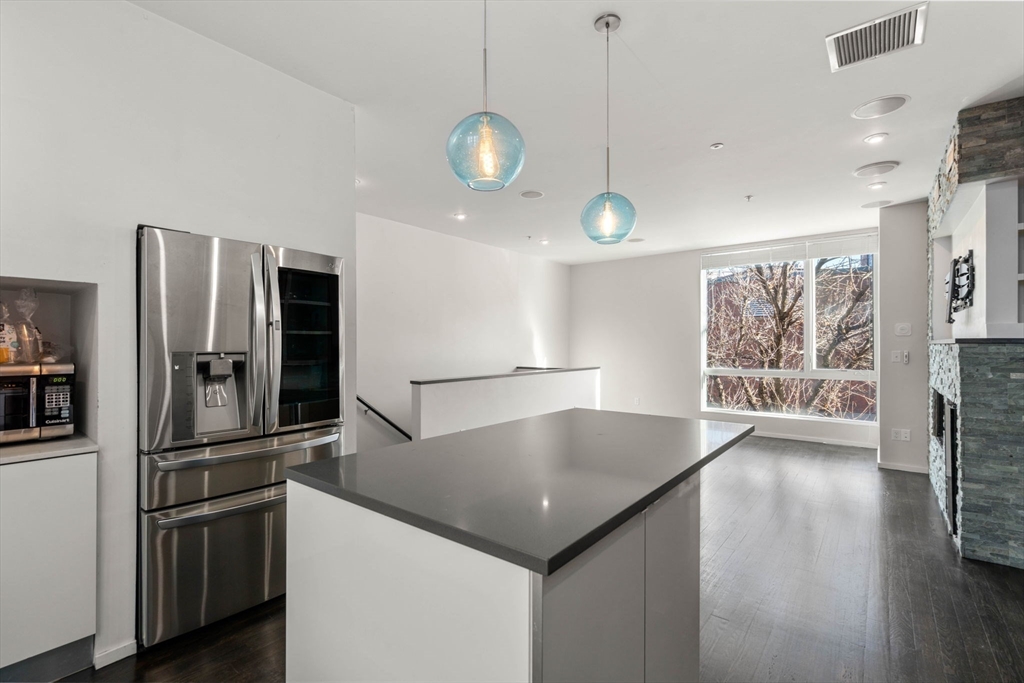3 Dorchester St # 3A