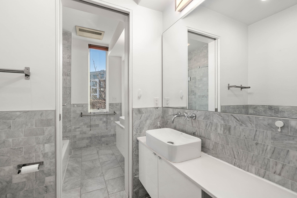 3 Dorchester St # 3A