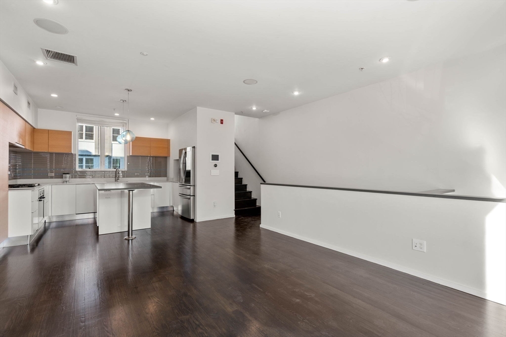3 Dorchester St # 3A