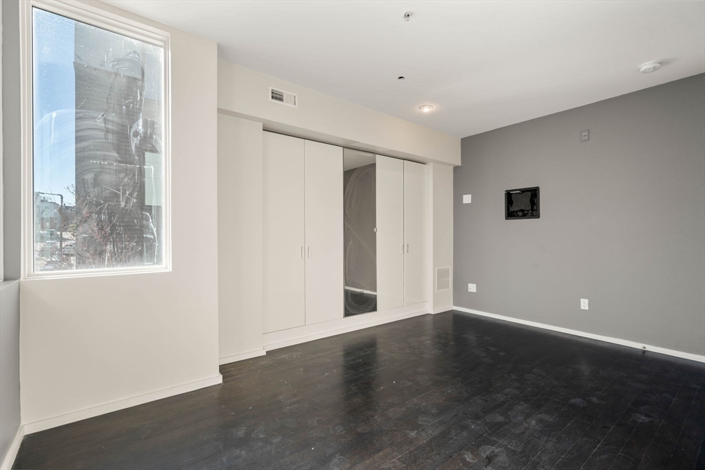 3 Dorchester St # 3A