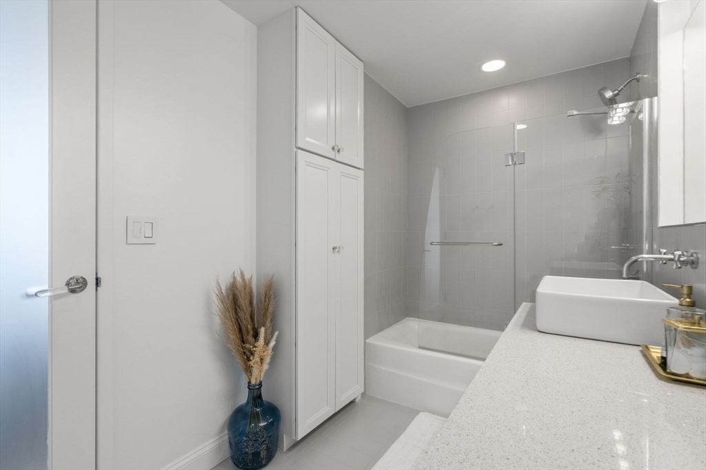 141 Dorchester Ave # 603
