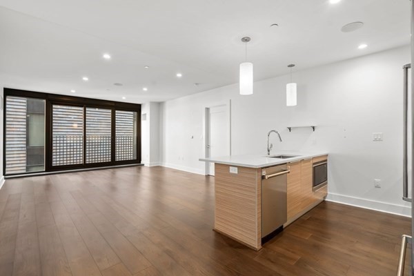 14 West Broadway # 303A