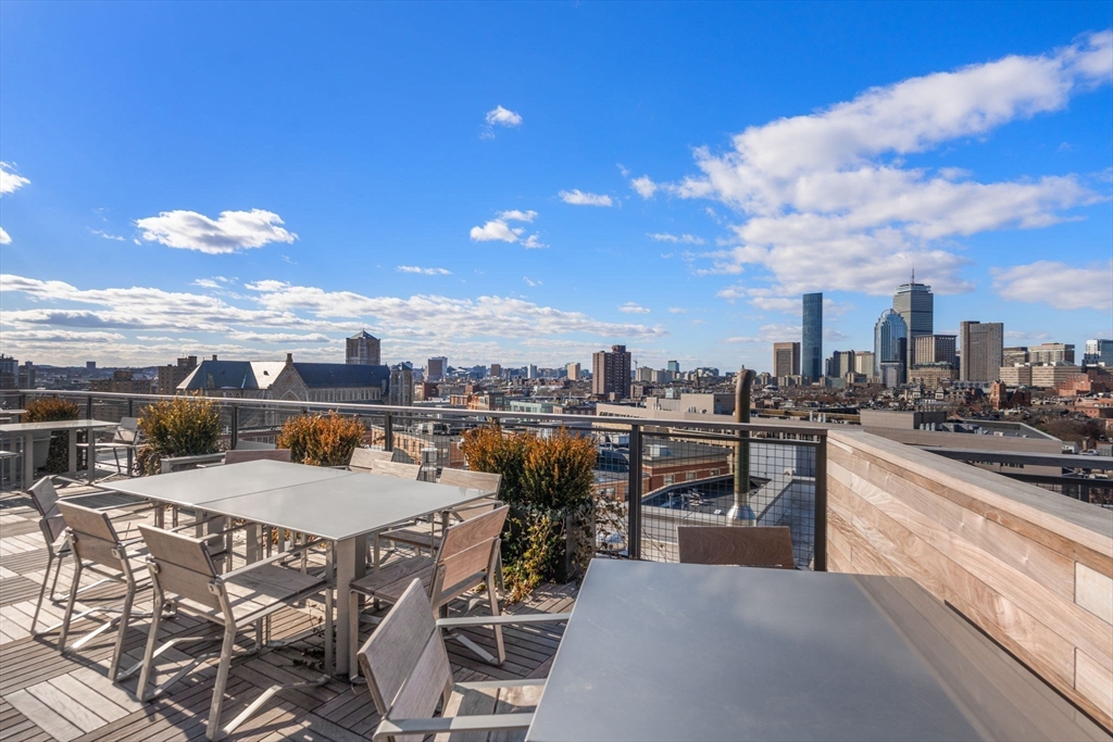 485-495 Harrison Ave # 303