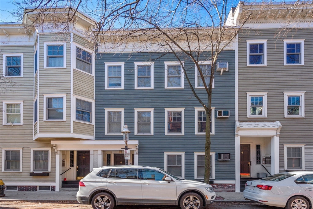 34 Washington St # 3B