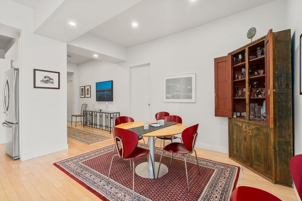 1313 Washington St # 608