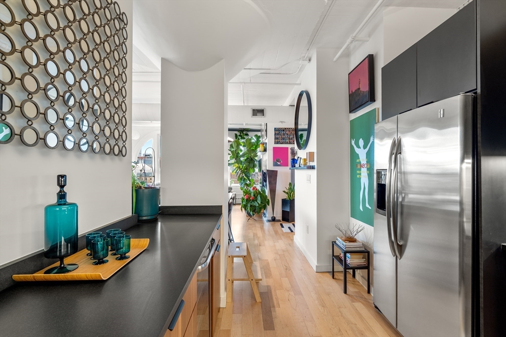 210 South St # 2 Unit: PH 11-2