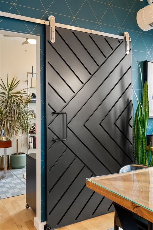 210 South St # 2 Unit: PH 11-2