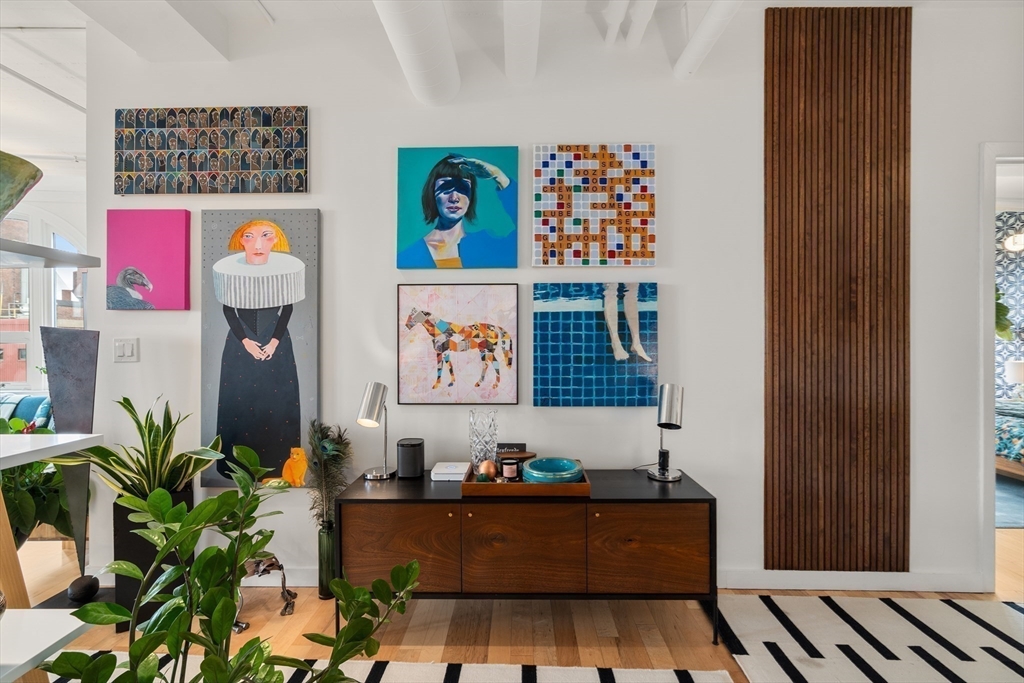 210 South St # 2 Unit: PH 11-2